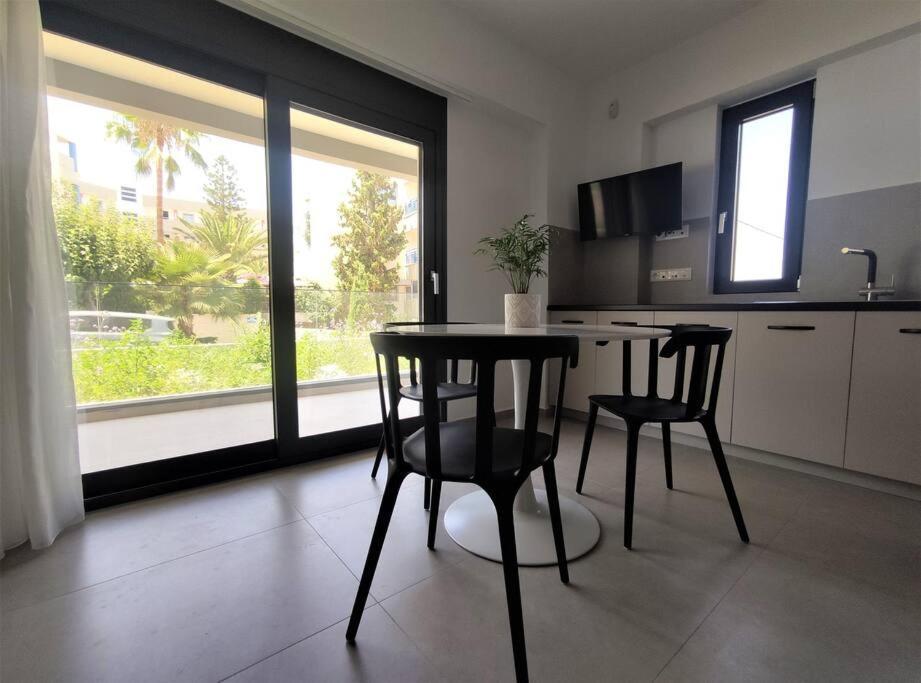 Brand New Next To The Beach, Peaceful Square, Garden View Réthymnon