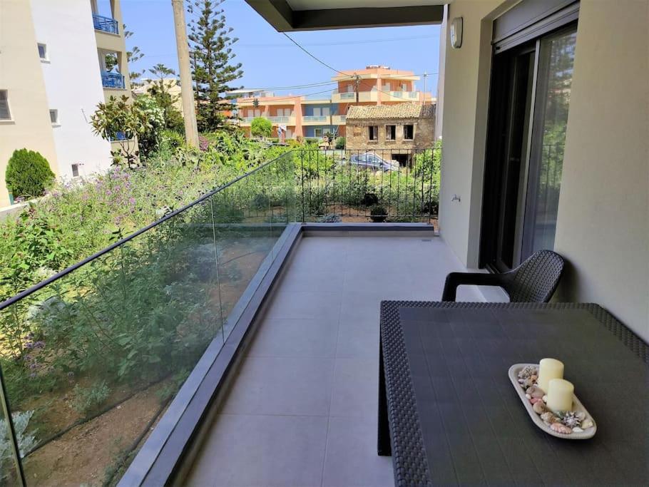 Brand New Next To The Beach, Peaceful Square, Garden View Appartement Réthymnon
